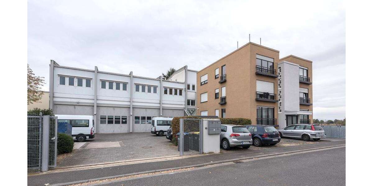 Einfamilienhaus Hochheim - 10 Zimmer, 300 m&sup2;, 1.600.000&euro; | Angebot:25776494