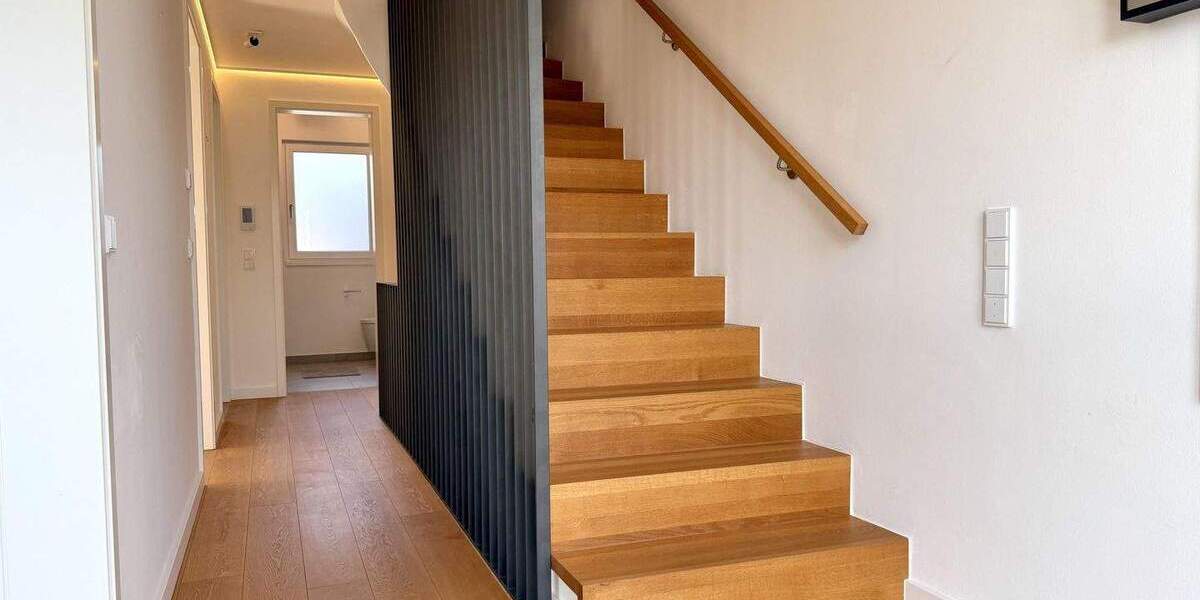 Doppelhaushälfte Offenbach Offenbach am Main - 7 Zimmer, 198 m&sup2;, 919.000&euro; | Angebot:25802099