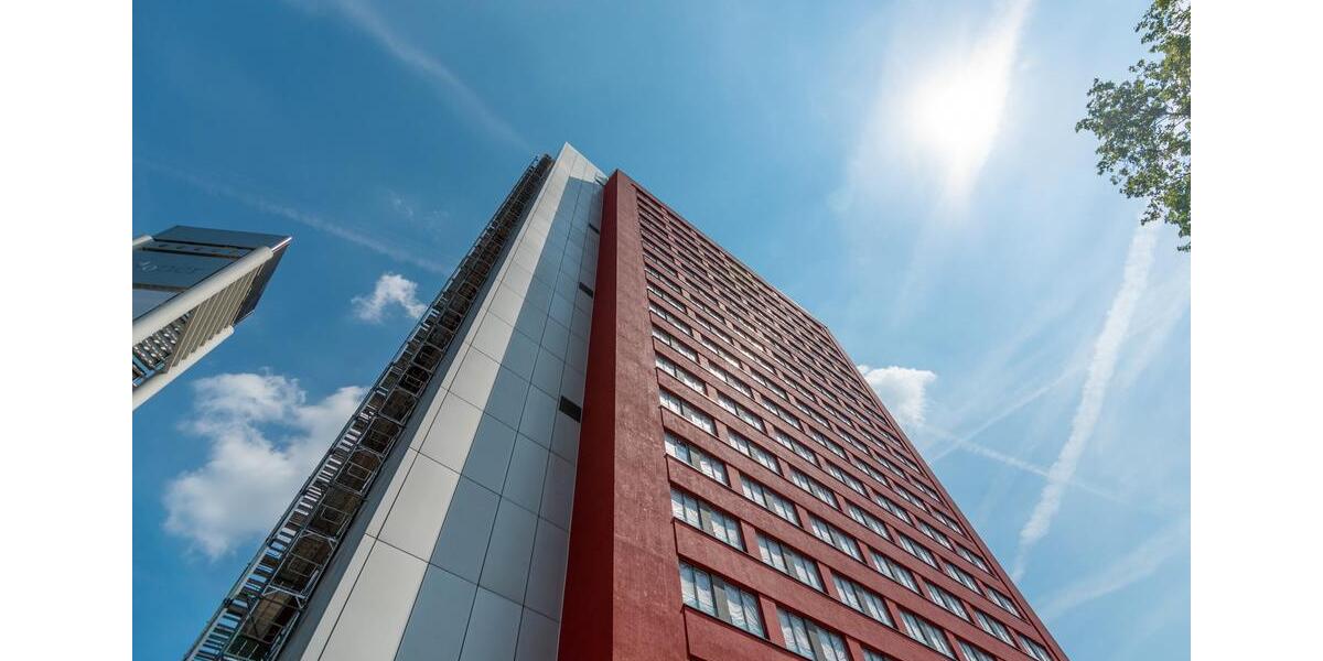 Blick auf die Frankfurter Skyline 2-Zimmerwohnung Singles oder Paare im Ruby Tower 2 zimmer