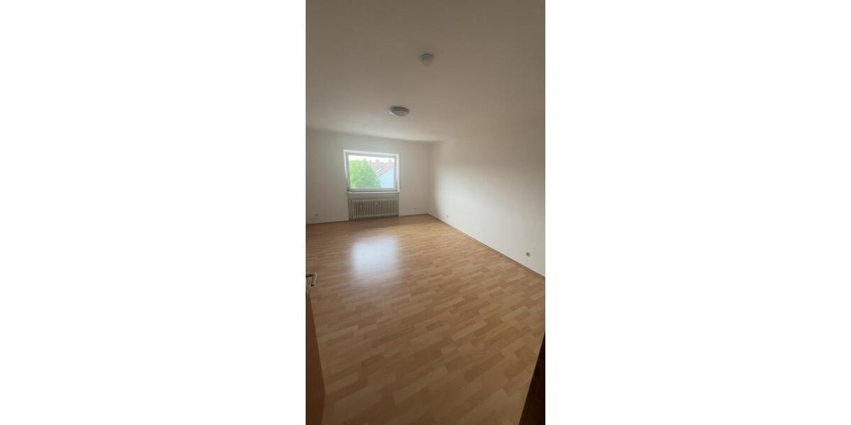 Etagenwohnung Rodgau - 3 Zimmer, 95 m&sup2;, 1.450&euro; | Angebot:26698353