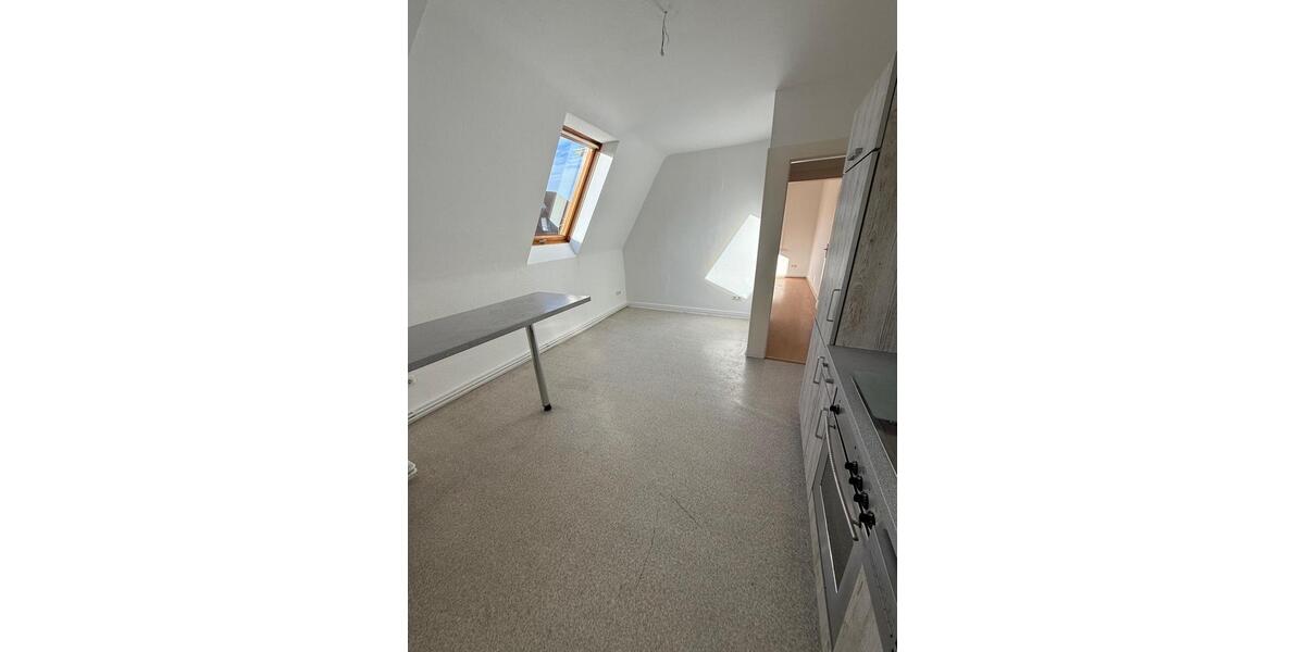 2 Zimmer Küche Bad 2ZKB 700 € + 300 € NK 2 zimmer