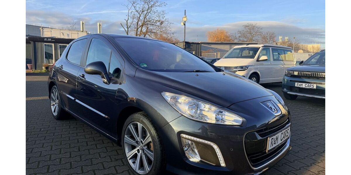 Peugeot 308 108.000 km 6.590 &euro; Frankfurt 60386