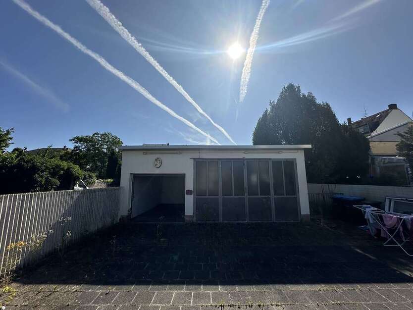 Halle in Neu-Isenburg 600 € 88 m²