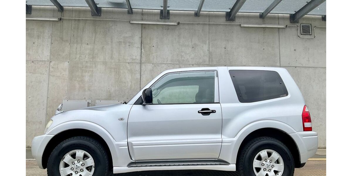 Mitsubishi Pajero 114.000 km 6.600 &euro; Friedrichsdorf 61381