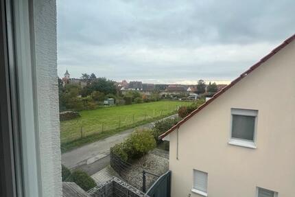 94qm Neu Renoviert mit Wunderschöner Aussicht in Hochstadt 3 zimmer