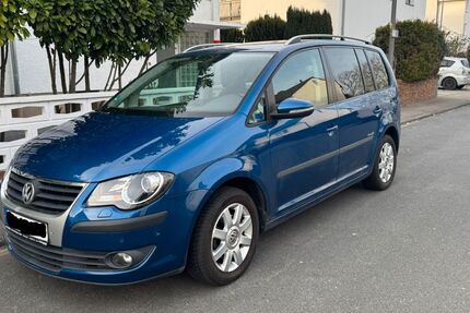 VW Touran 159.000 km 4.890 &euro; Darmstadt 64291