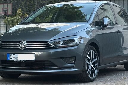 VW Golf Sportsvan 104.000 km 14.400 &euro; Offenbach a. M. 63067