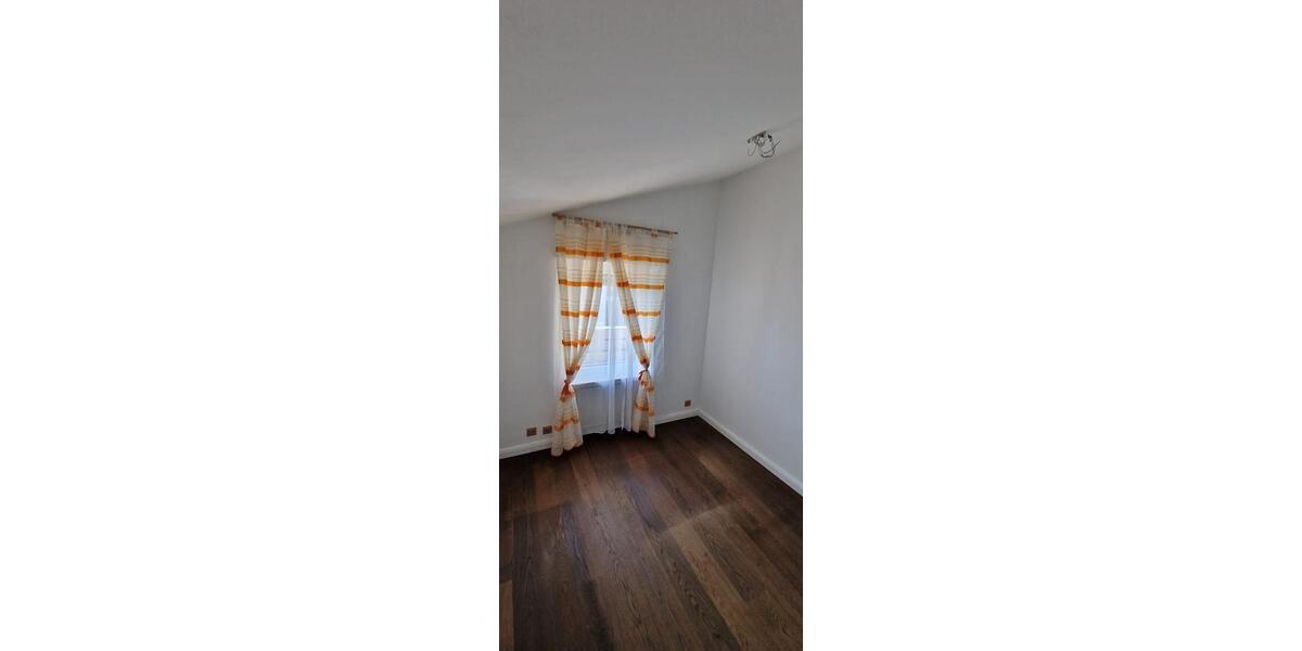 Reihenhaus Obertshausen - 4 Zimmer, 132 m&sup2;, 1.900&euro; | Angebot:25293724