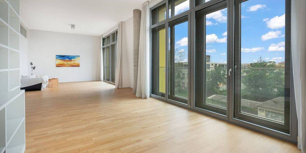 Etagenwohnung Frankfurt am Main Ostend - 2 Zimmer, 127 m&sup2;, 1.150.000&euro; | Angebot:26683594