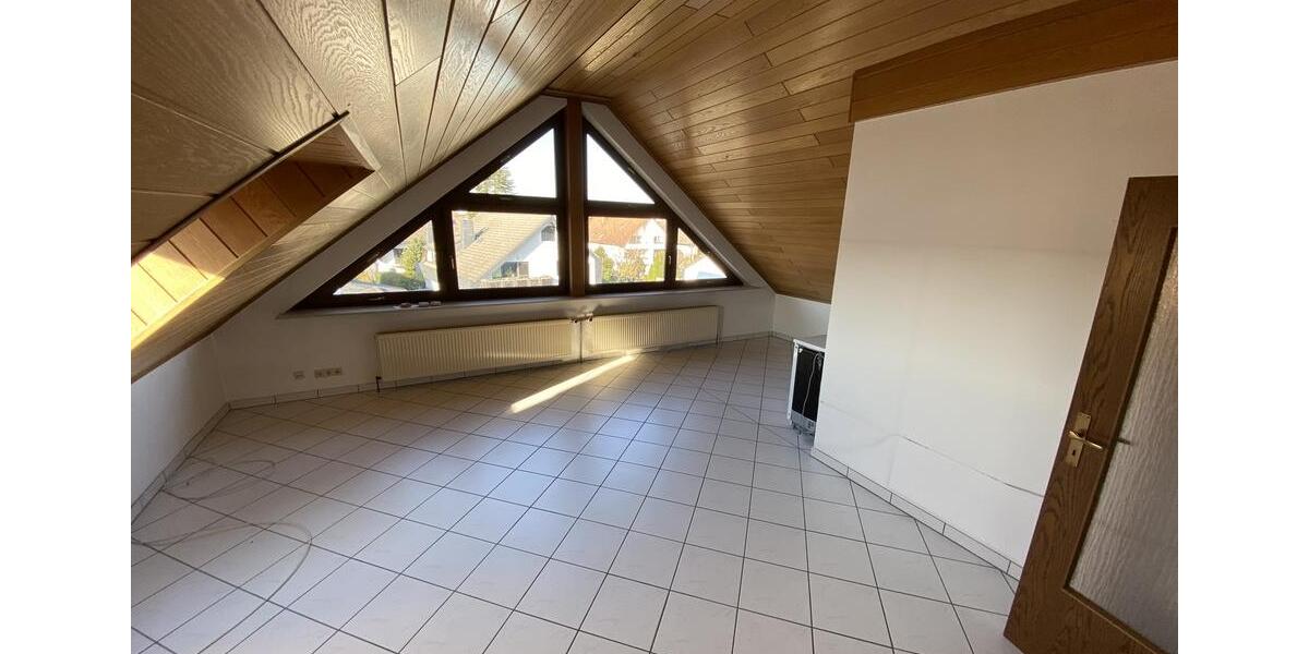 Dachgeschoßwohnung Rödermark - 2 Zimmer, 43 m&sup2;, 580&euro; | Angebot:25611838