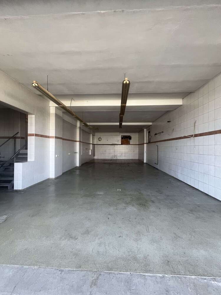 Halle in Hammersbach 1.000 € 160 m²