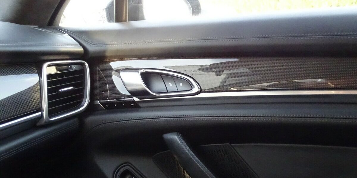 Porsche Panamera 4 GTS Bi-Xenon, Klappe, Luft, PDK, Chrono 184.608 km 26.890 &euro; Rodgau 63110