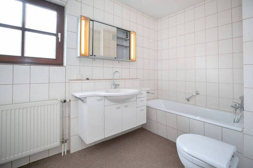 Reihenendhaus in ruhiger Lage Neu-Isenburg - renovierungsbedürftig