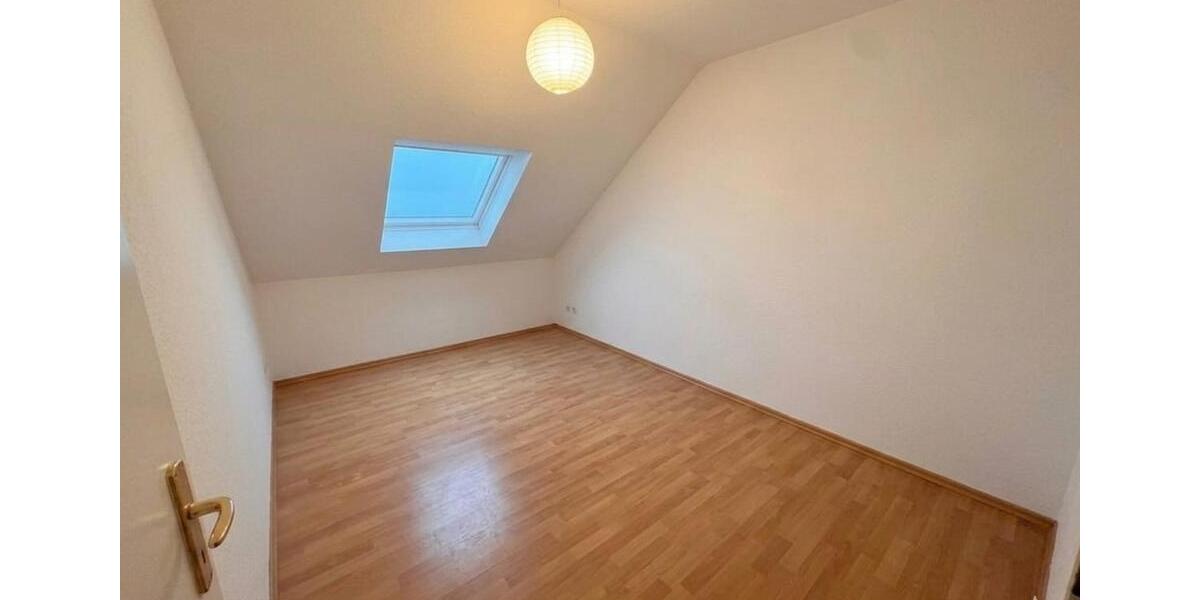 Dachgeschoßwohnung Dietzenbach - 3 Zimmer, 84 m&sup2;, 300.000&euro; | Angebot:26585992