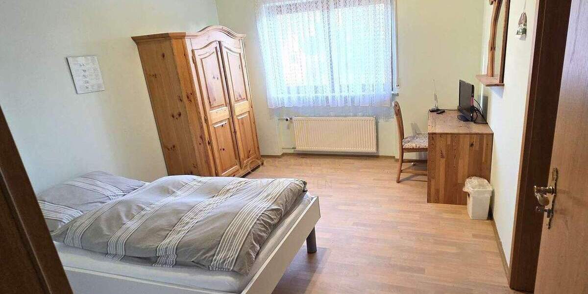 Mehrfamilien bzw. Appartementhaus mit viel Potential | weiterem Baugrundstück und 8 KFZ Stellplätzen 1 zimmer