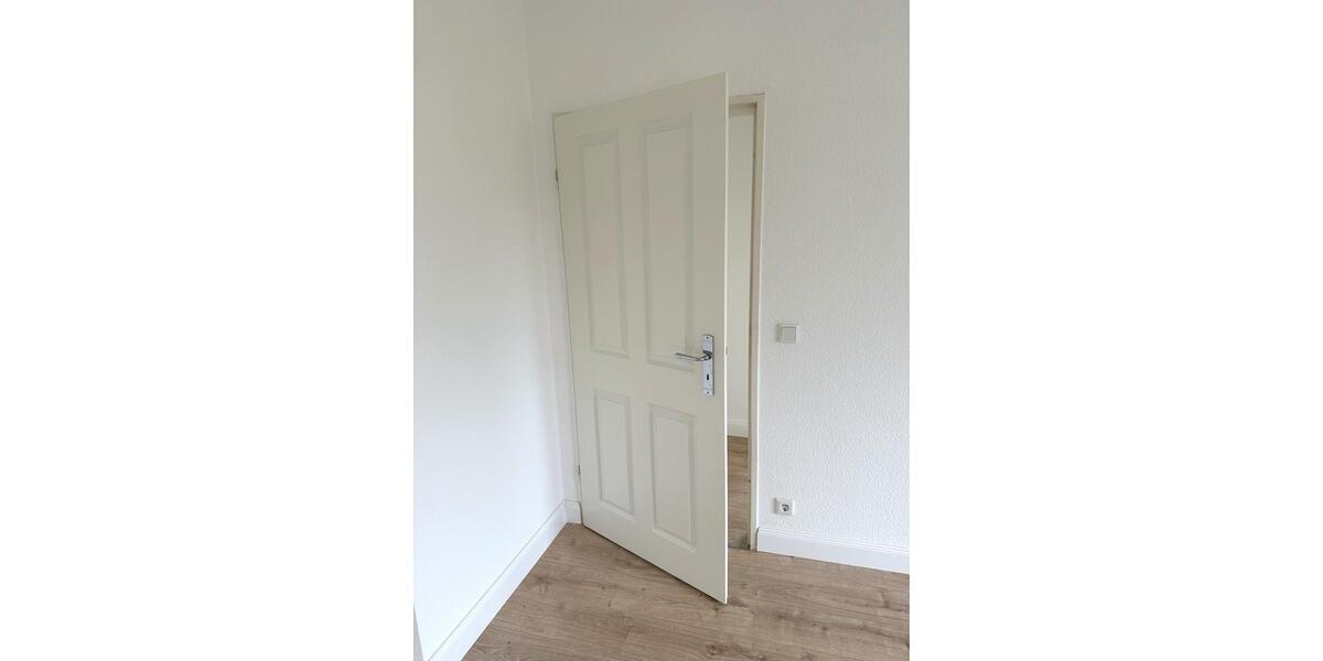 Doppelhaushälfte Bad Homburg vor der Höhe Gonzenheim - 3.5 Zimmer, 150 m&sup2;, 2.600&euro; | Angebot:26144498