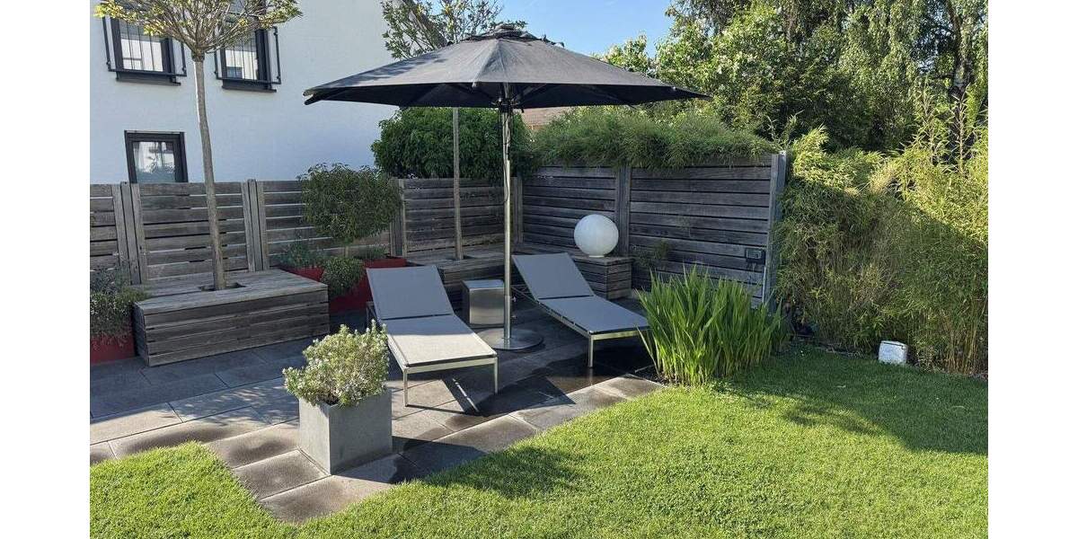 Außergewöhnliche Doppelhaushälfte im Buchenbusch 7 zimmer