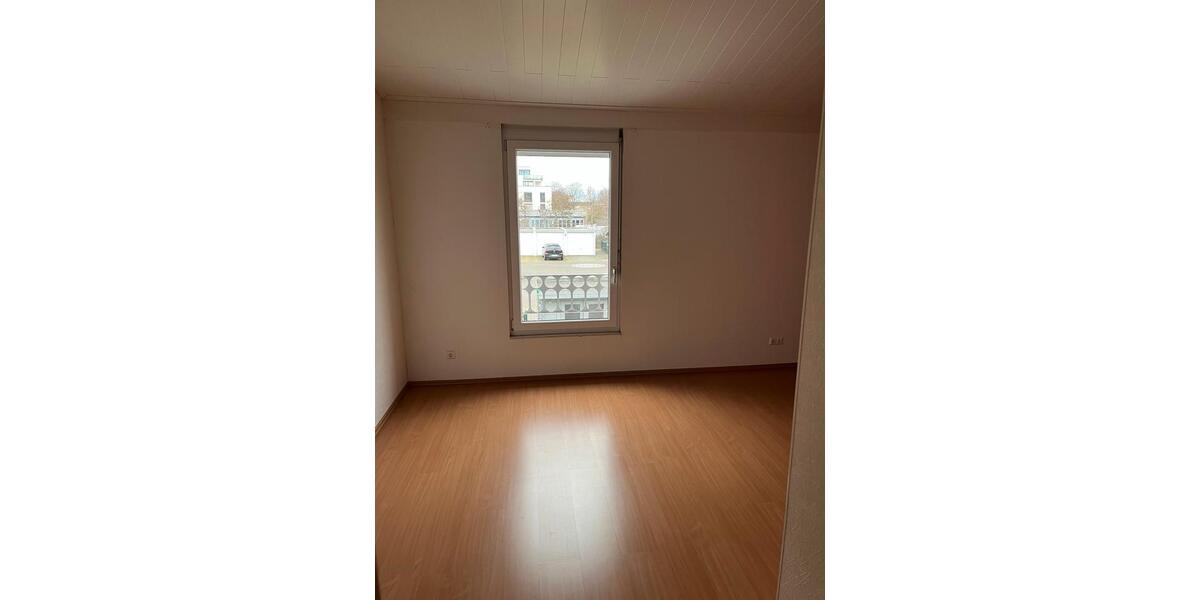 Reihenhaus Hanau Lamboy - 3 Zimmer, 81 m&sup2;, 360.000&euro; | Angebot:25054787