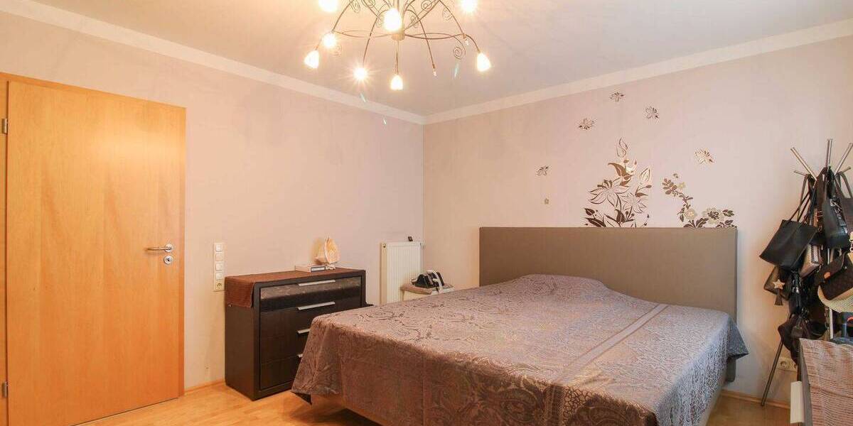 Reihenendhaus Frankfurt am Main Schwanheim - 5 Zimmer, 145 m&sup2;, 949.000&euro; | Angebot:26868844