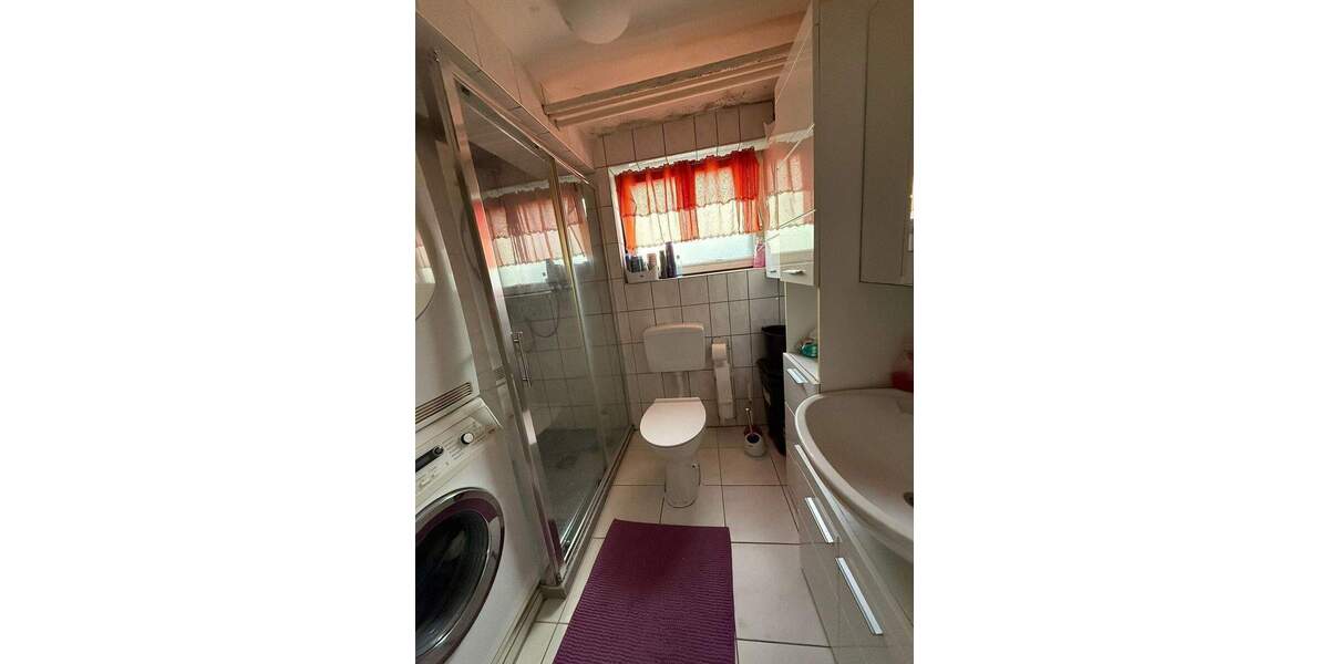 Attraktive Souterrainwohnung mit praktischen Schnitt 3 zimmer