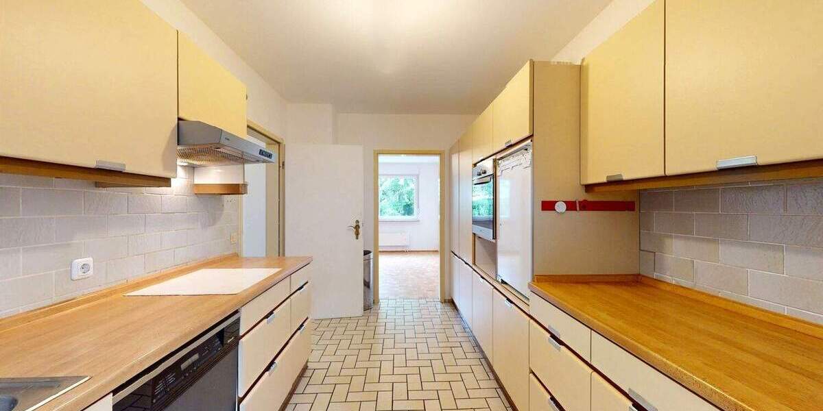 Reihenmittelhaus Frankfurt am Main Niederursel - 4 Zimmer, 125 m&sup2;, 650.000&euro; | Angebot:25815007