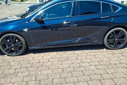 Opel Insignia 109.500 km 16.200 &euro; Hanau 63456