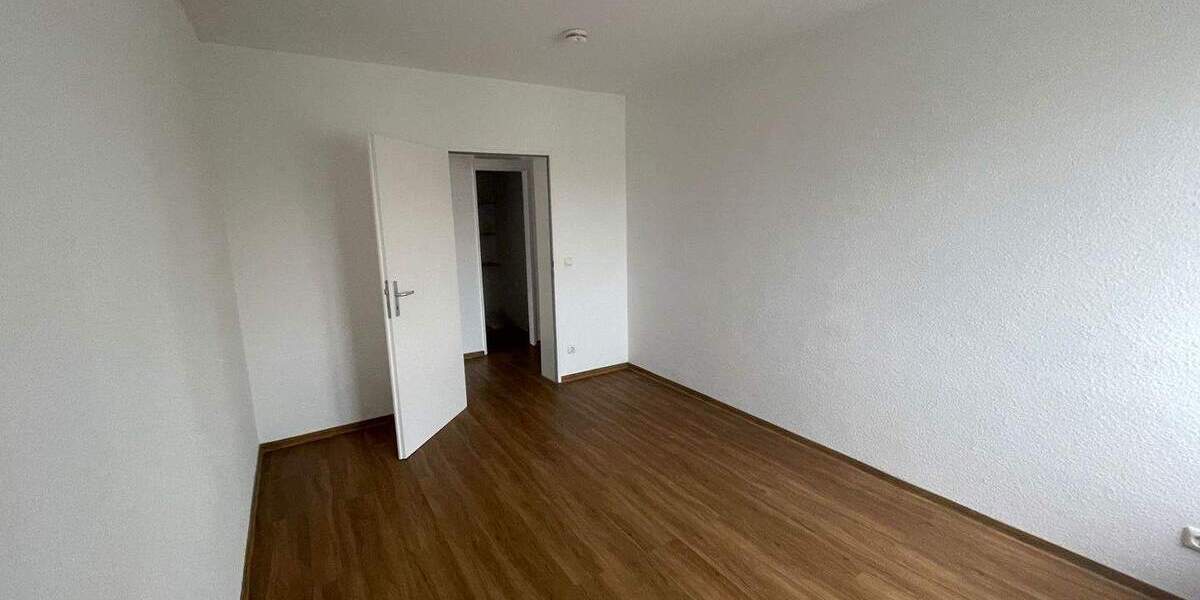 Schöne 3-Zimmer-Wohnung mit Balkon, ab sofort bezugsfrei! 3 zimmer
