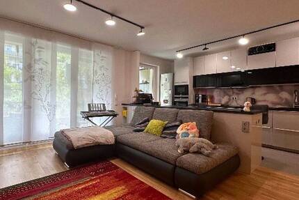 !!!VERMIETET!!! 3-Zi. möbliert mit EBK, Terrasse, TG-Stellplatz & E-Ladesäule - ideal für Familien! 3 zimmer