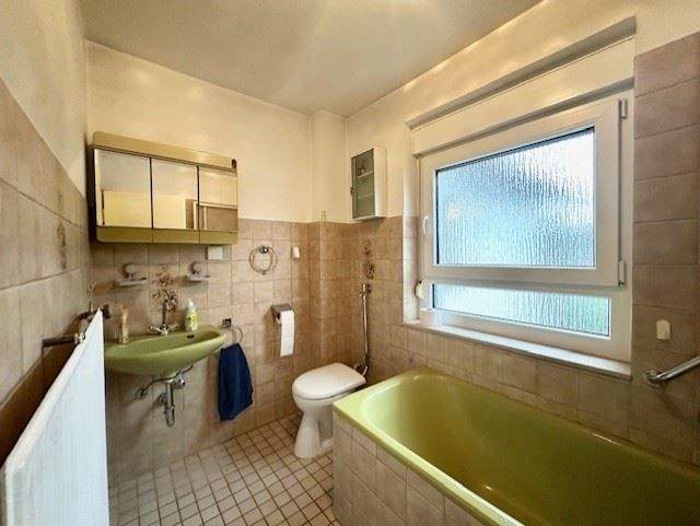 Mehrfamilienhaus, Wohnhaus Griesheim - 9 Zimmer, 193 m&sup2;, 645.000&euro; | Angebot:25690879