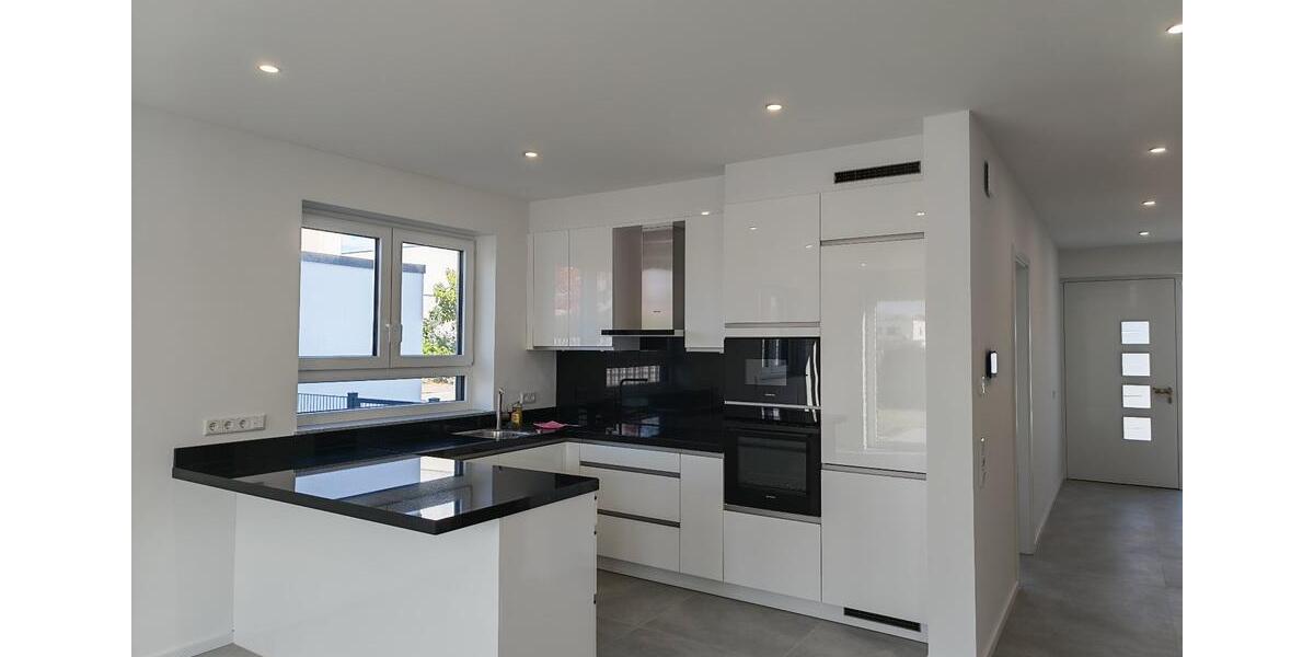 Doppelhaushälfte Hochheim am Main - 13 Zimmer, 220 m&sup2;, 1.199.000&euro; | Angebot:26415385