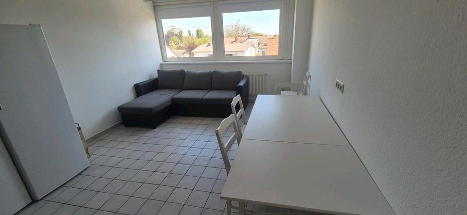 Etagenwohnung Eschborn - 5 Zimmer, 146 m&sup2;, 600&euro; | Angebot:26444437