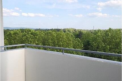 Sanierte, helle 3 Zi.-Whg. in Großauheim 3 zimmer