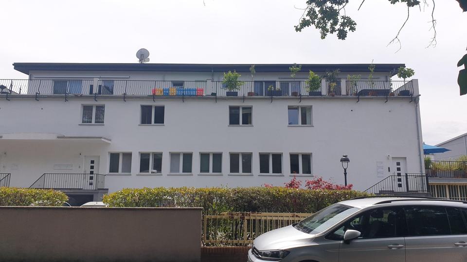 Luxuriöse Penthousewohnung mit Gewerberaum in Heusenstamm am Waldrand und Waldsee 4.5 zimmer