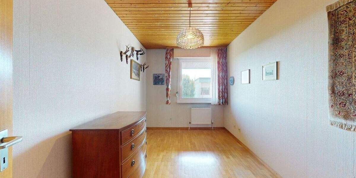 Reihenmittelhaus Frankfurt am Main Nieder-Eschbach - 4 Zimmer, 117 m&sup2;, 575.000&euro; | Angebot:25796149