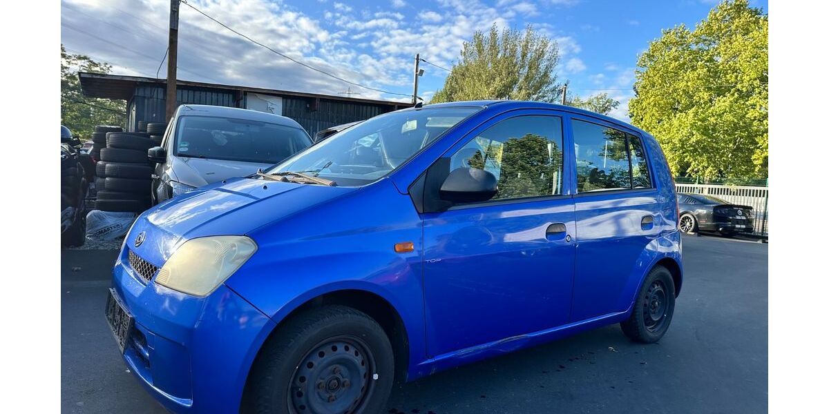 Daihatsu Cuore 184.000 km 999 € Frankfurt am Main 60486