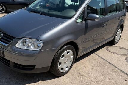 VW Touran 175.000 km 3.400 &euro; Frankfurt am Main 60388