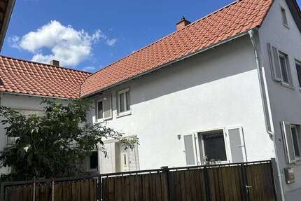 Haus zum Mieten in Ober-Mörlen 1.350 € 135 m²