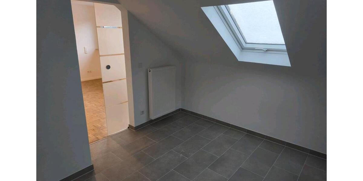 3,5-Dachgeschosswohnung in Mühlheim am Main 3.5 zimmer