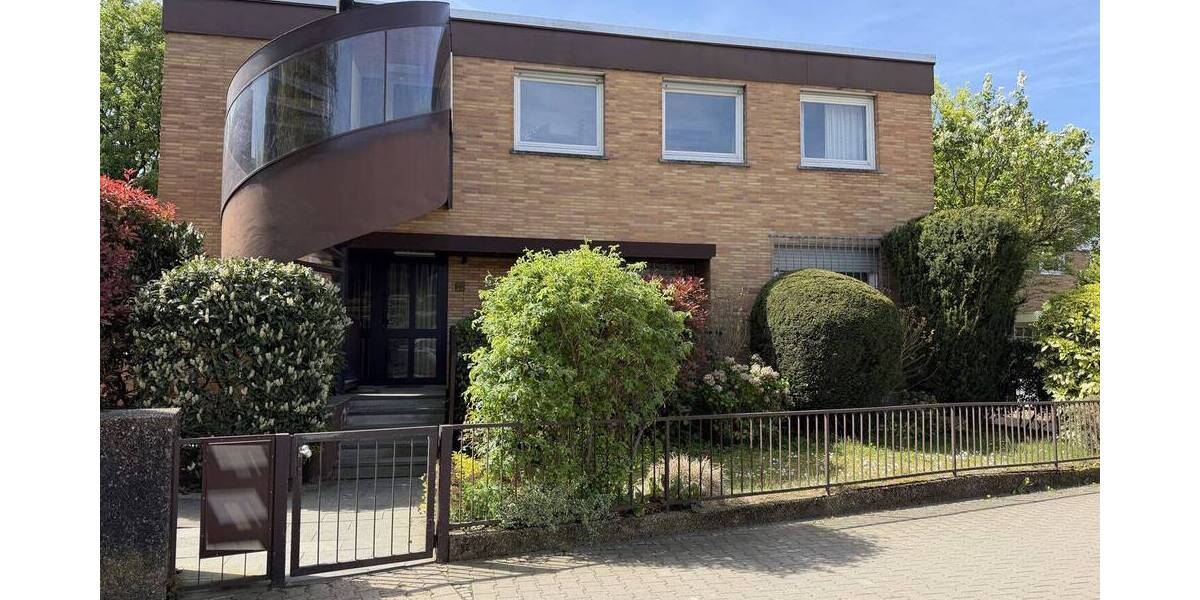 Mehrfamilienhaus, Wohnhaus Frankfurt am Main Eschersheim - 8 Zimmer, 254 m&sup2;, 749.000&euro; | Angebot:25663788