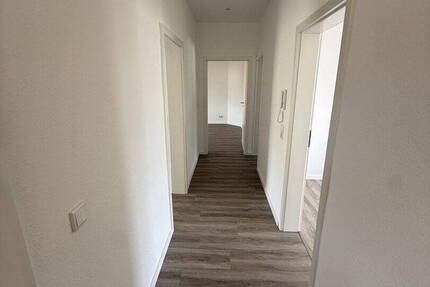Wohnung Bad Nauheim - 3 Zimmer, 75 m&sup2;, 990&euro; | Angebot:26774886