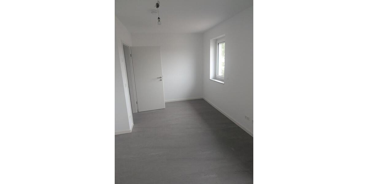 Etagenwohnung Nauheim - 5 Zimmer, 140 m&sup2;, 1.650&euro; | Angebot:25536017