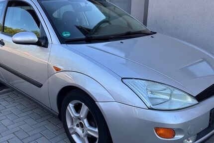 Ford Focus 158.000 km 1.750 &euro; Hanau 63456