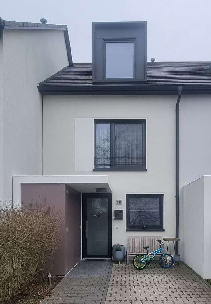 Haus zum Kaufen in Nidderau-Eichen 479.000 € 145 m²
