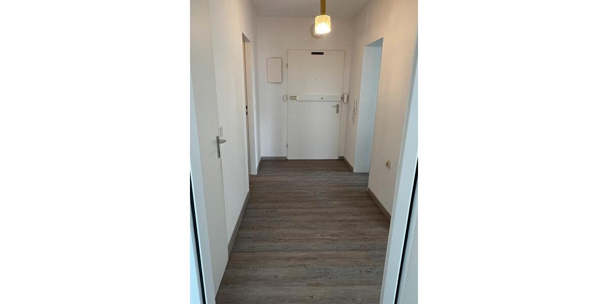 Etagenwohnung Bischofsheim - 2 Zimmer, 63 m&sup2;, 1.350&euro; | Angebot:26409328