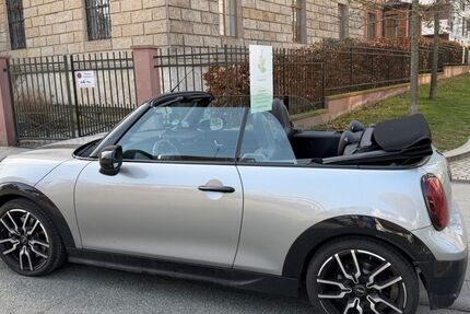 Mini Cooper S Cabrio 3.900 km 38.650 &euro; Dietzenbach 63128
