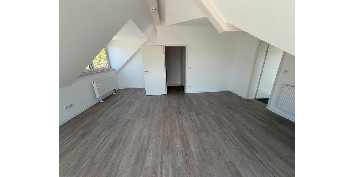 Etagenwohnung Frankfurt am Main Süd - 2 Zimmer, 89 m&sup2;, 1.473&euro; | Angebot:26106062