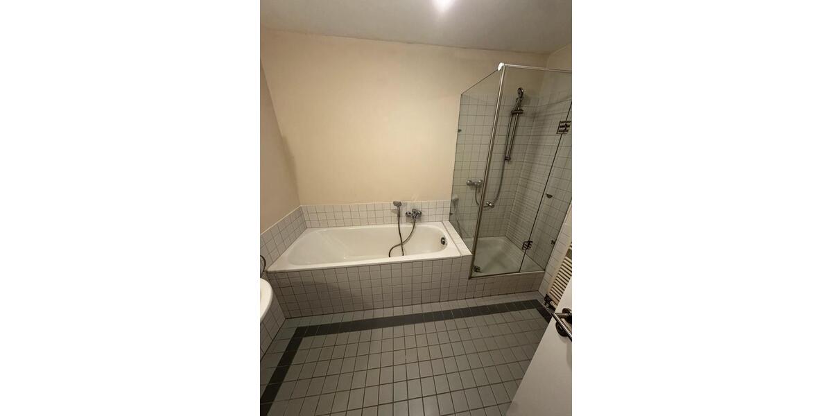 Etagenwohnung Frankfurt am Main Niederrad - 3 Zimmer, 78 m&sup2;, 1.156&euro; | Angebot:26289855