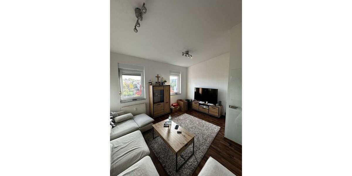 Wohnung zum Mieten in Frankfurt am Main 1.300 € 82.71 m² 3 zimmer