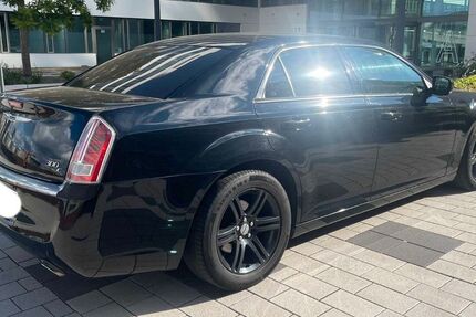 Lancia Thema 190.000 km 11.800 &euro; Frankfurt 60326