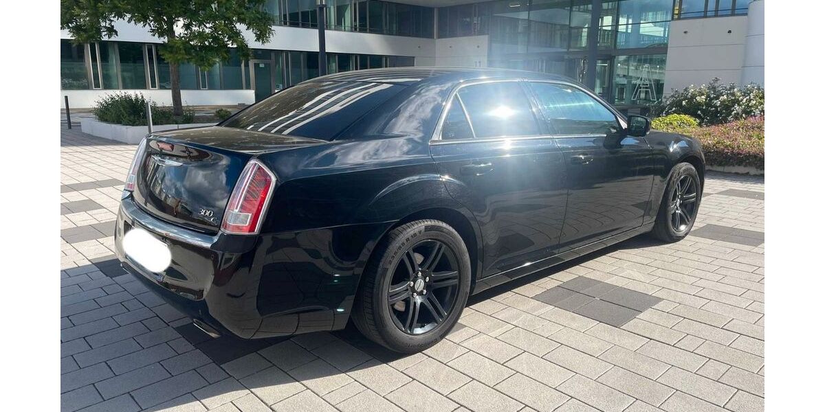 Lancia Thema 190.000 km 11.800 &euro; Frankfurt 60326